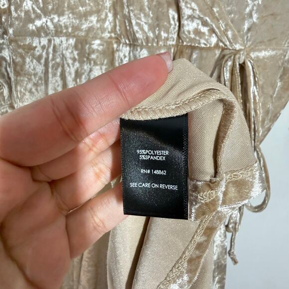 Torrid Mini Wrap Dress 2X Tan Surplice V-Neck Crushed Velvet Tie Waist Elegant - Picture 11 of 11